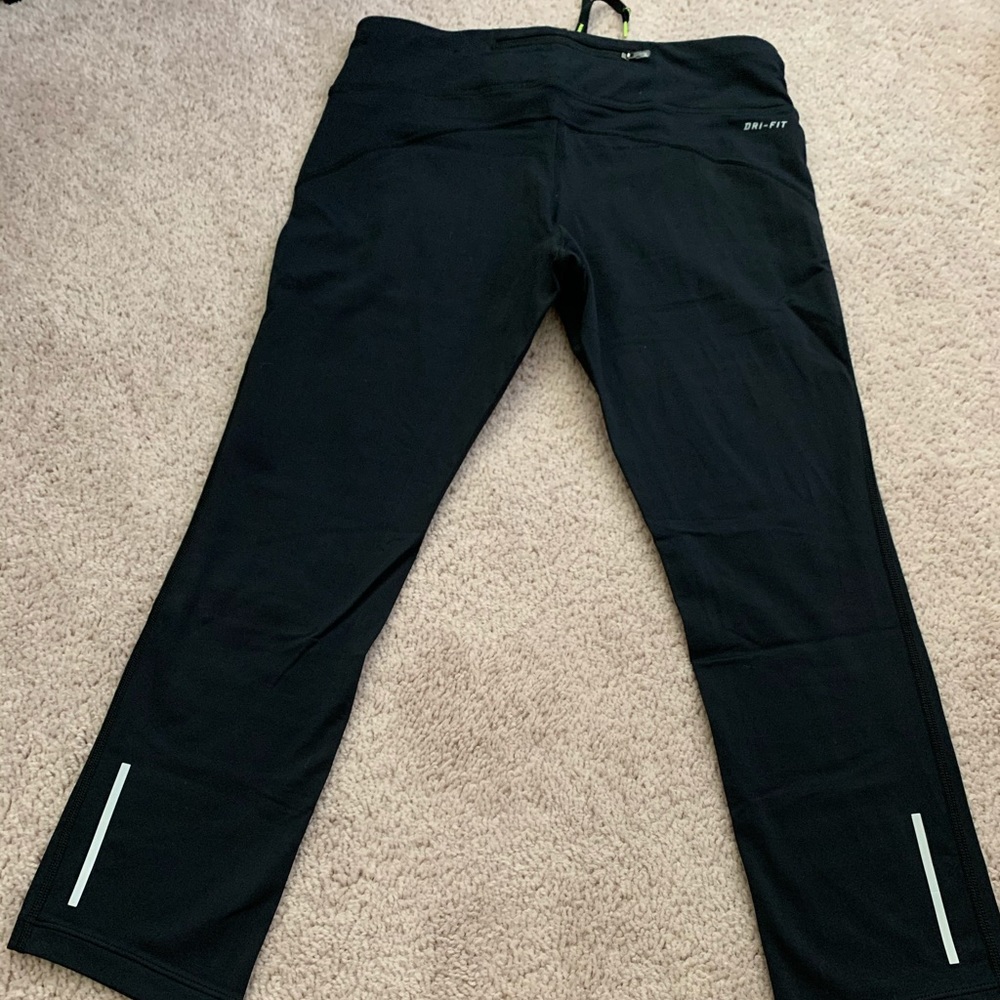 Nike Dri Fit Crop